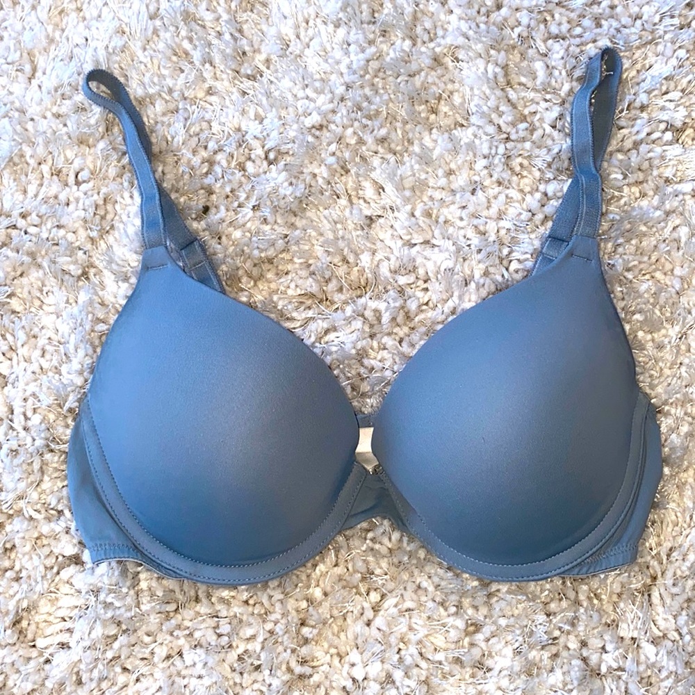 Victoria’s Secret 34C push-up bra